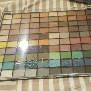 Eyeshadow palette